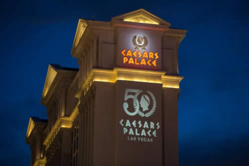 Caesars Palace Las Vegas comemora aniversário de 50 anos com celebridades, entretenimento, eventos e fogos de artifício