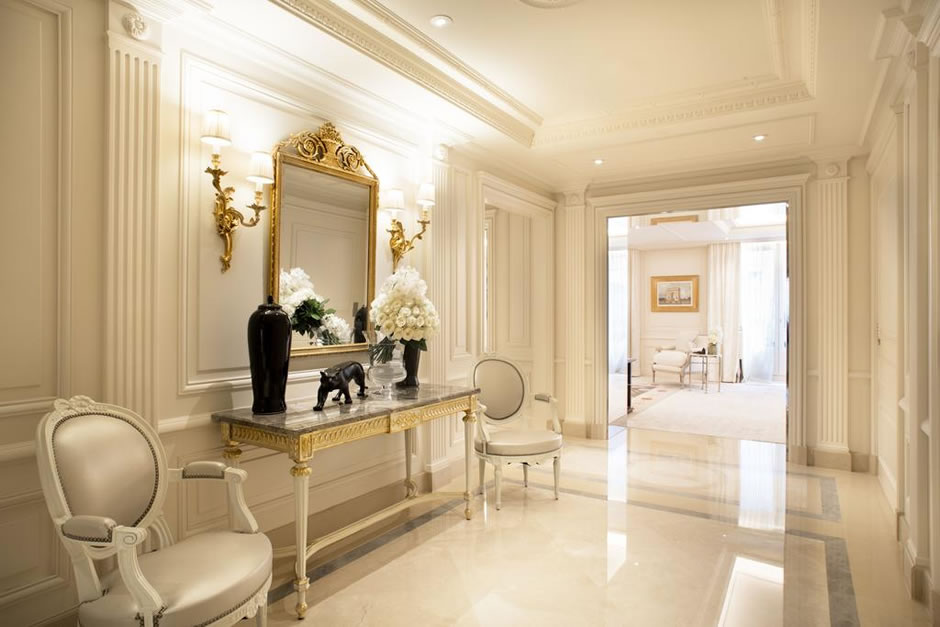 HOTEL GEORGE V - Avenue Gorge, Paris, Hotelaria de Luxo, Luxury Travel